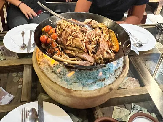 مطعم ومقهى الجفرة