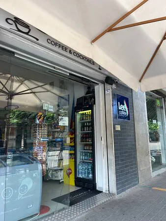 بار 4 إيم القهوة والكوكتيلات