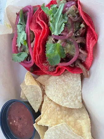 داكوتا إيست سايد آيس هاوس