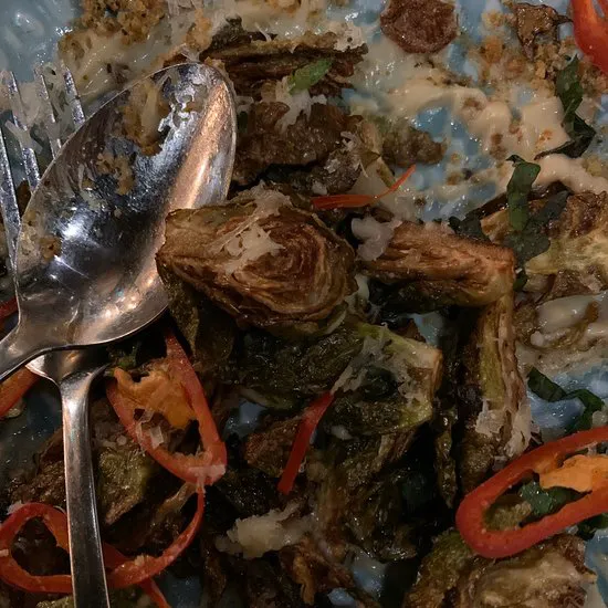 الطابق السفلي في شارع السوق