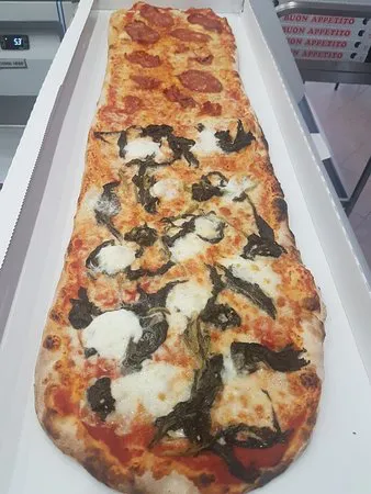 مطعم بيتزا وكافتيريا Delices's Pizzeria & Caffetteria