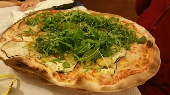 بيتزا ليجنون