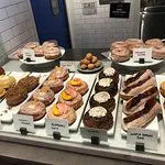 هوك والصحافة الدونات