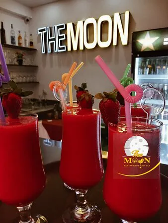 مطعم وبار ذا مون