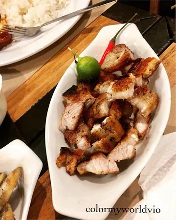 مطعم لوكاسيون إم إن إل، مانيلا