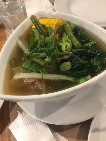 مطعم لوكاسيون إم إن إل، مانيلا