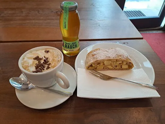 إيلي كافيه، فيينا