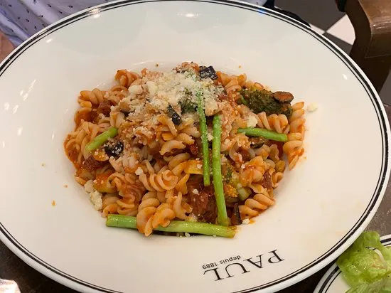 Paul Bakery & Restaurant