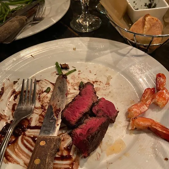 مطبخ وبار أنتيغوا