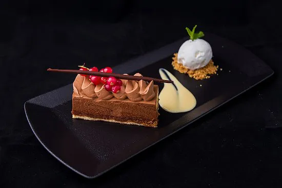 مطعم بيت اللبان العماني، مسقط