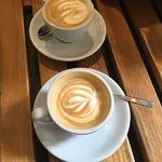 القهوة اليومية وسط المدينة