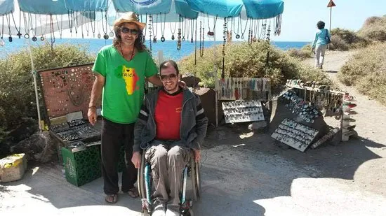 الشاطئ الأحمر سانتوريني ميكاليس