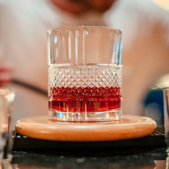 كورنيليا الكوكتيلات وأكثر