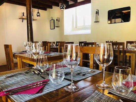 مطعم أو كوريدو - كاسا دي فادو، لشبونة