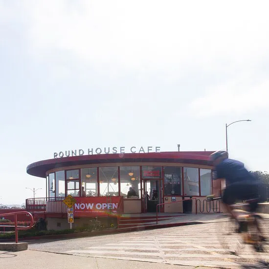 المقهى Round House Cafe