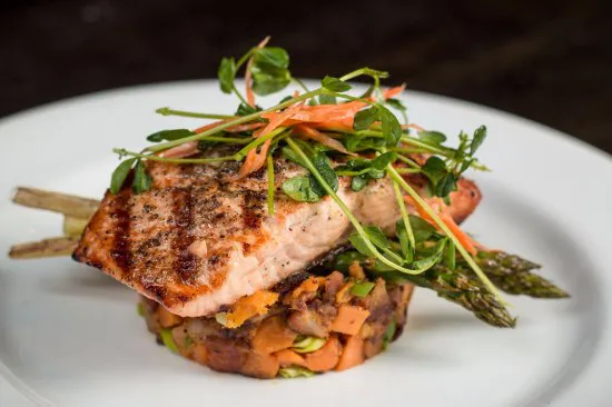 أسود الأغنام بيسترو