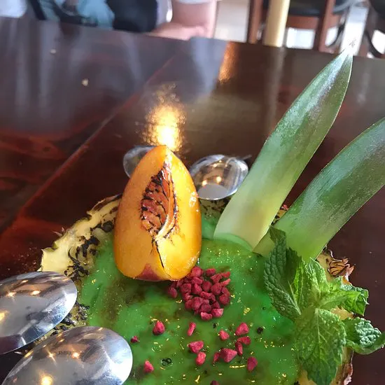 مطعم ومقهى سكاي