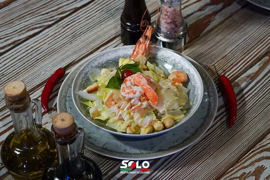 Solo Restaurant & Lounge