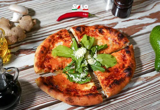 Solo Restaurant & Lounge