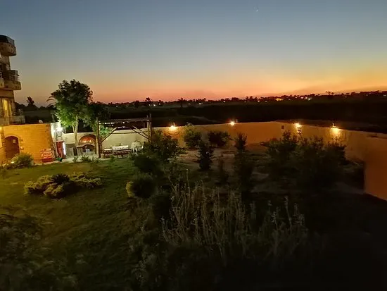 فندق نيو ممنون