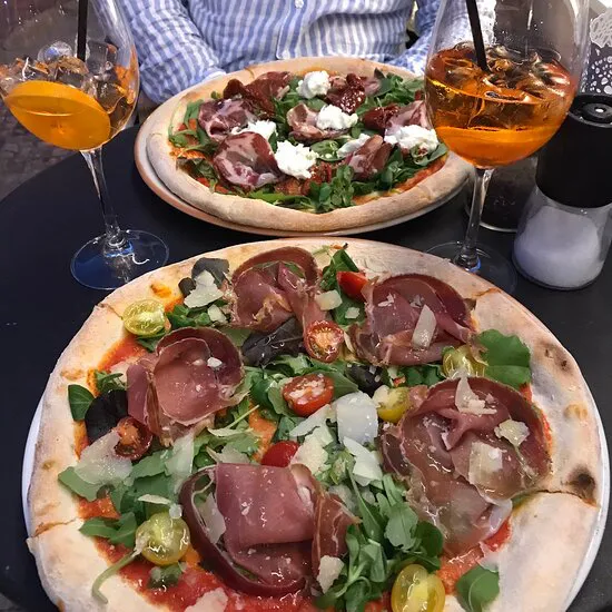 مطعم لابوراتوريو ديلا بيتزا، براغ