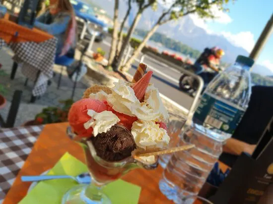 كريما وسيوكولاتو