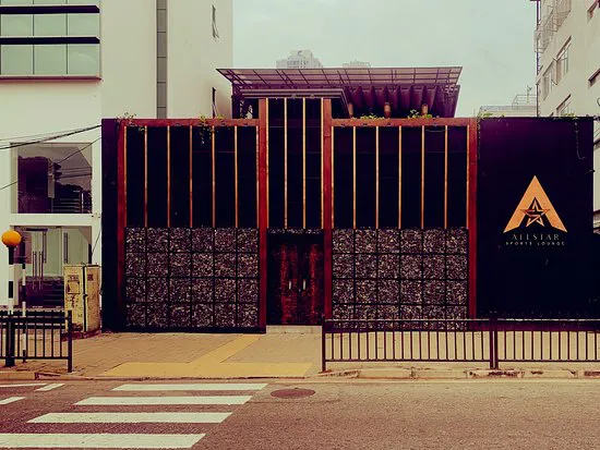 صالة أولستار الرياضية