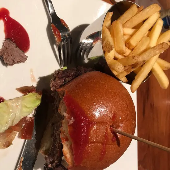 نزل على الأخضر