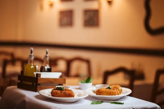 مطعم تراتوريا رومانا