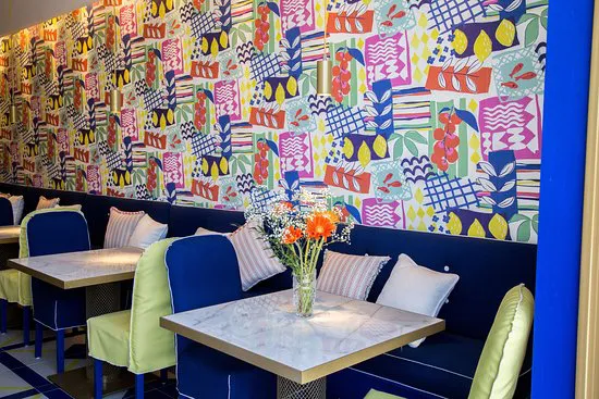 ميلروز بيستروت