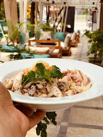 مطعم رومي بيسترو