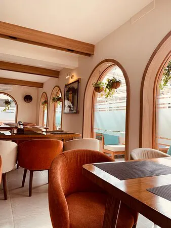 مطعم رومي بيسترو