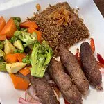 مطعم ٩ بيراميدز لاونج