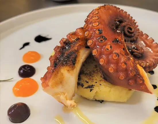 مطعم وصالة نعيمة