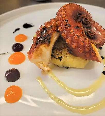 مطعم وصالة نعيمة