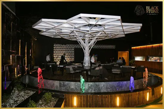 مطعم بلاك ستون - ذا إيليت، لاهور