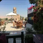 مطعم ومقهى بيت ضيافة ممنون