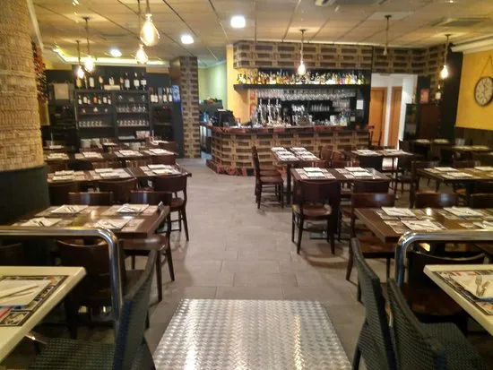 لا باريلا ديليكاتسن