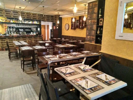 لا باريلا ديليكاتسن