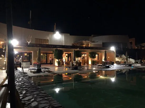 (VIE) مطعم فى، دهب