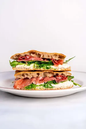 مقهى ليونيلي