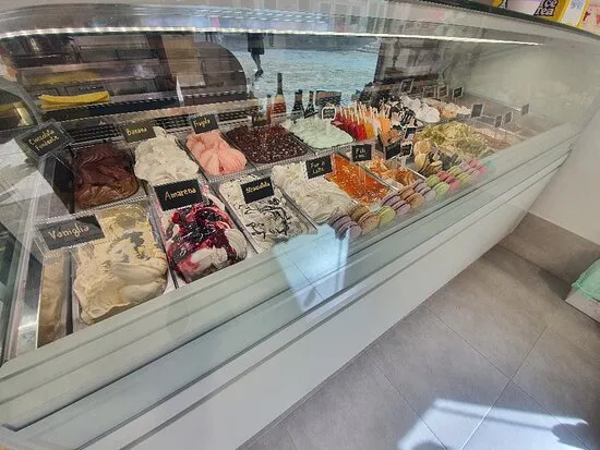 جيلاتيريا كامبانيل