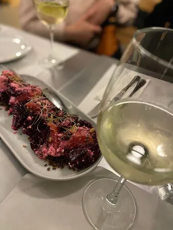 مطعم تزوتسوكا، أثينا