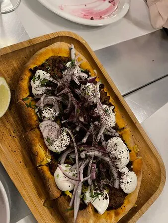 مطعم تزوتسوكا، أثينا