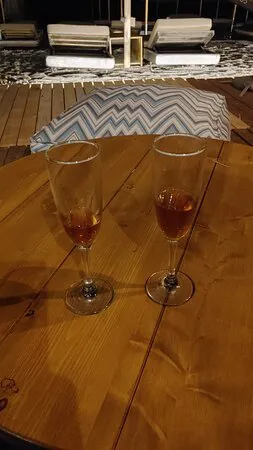 بار Vinsanto كوكتيل وسوشي