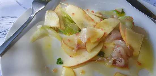 معرض الفنون الطعام النبيذ