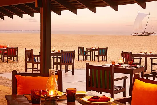 شواية وبار سنتر بوينت (جيتوينغ بلو)