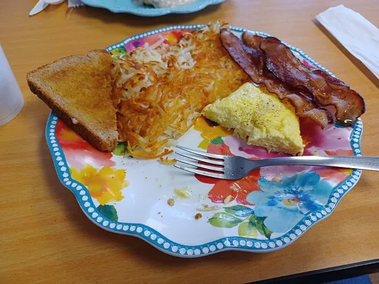 Rowdy's Cheesesteak & Shakes (باللغة الإنجليزية).