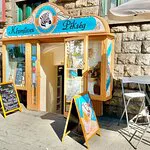 Barna Zebra Kezmuves Pekseg Bakery & Cafe