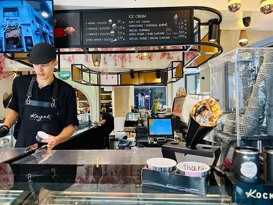 متجر آيس كريم كاياك - كابنيكاريا، أثينا